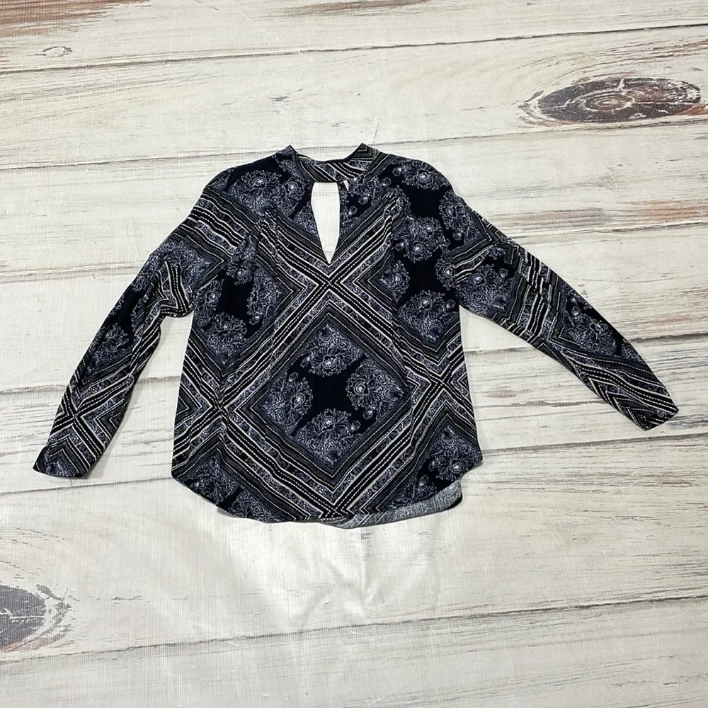 Free People Tunic Womens Small S Black Blouse Keyhole Long Sleeve Geometric